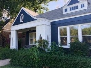 Building Photo - 502 Sayles Blvd