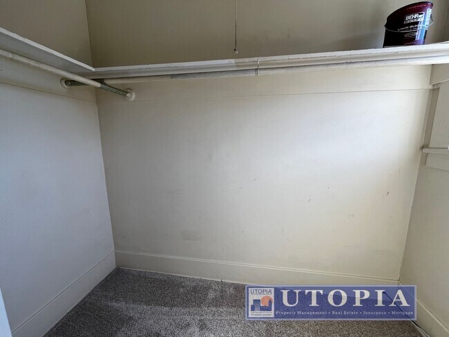 Building Photo - Charming 3 bedroom, 2 bathroom home in the...