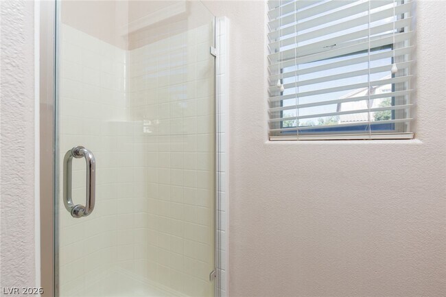 Building Photo - 5163 Tunnel Falls Dr