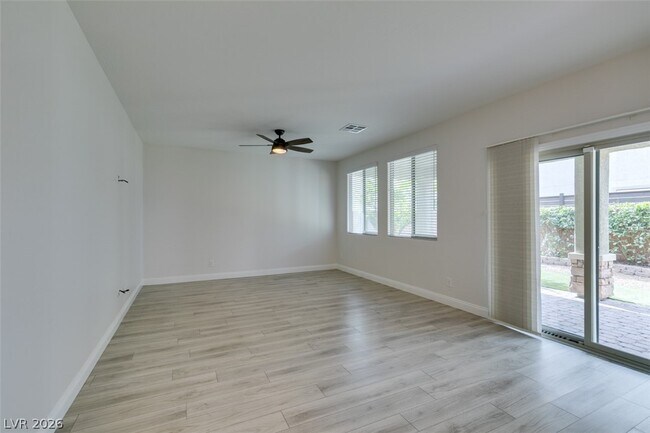 Building Photo - 6633 Autumn Breeze St