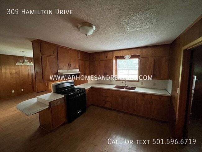 Building Photo - 309 Hamilton Dr