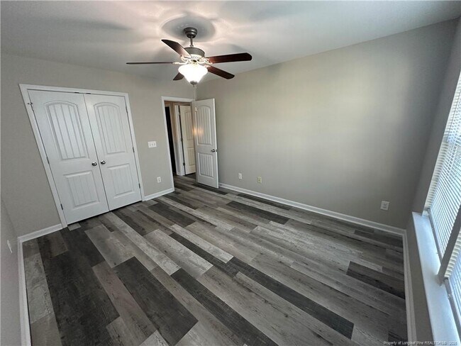 Building Photo - 249 River Oak St