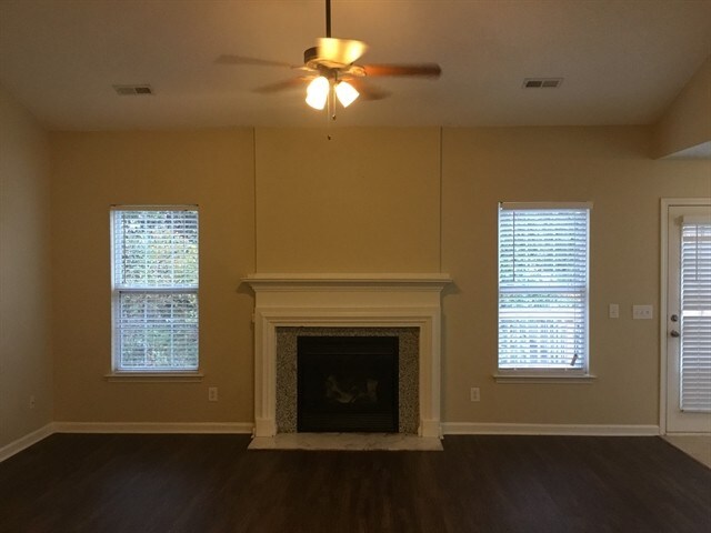 Building Photo - 759 Bradberry Ln