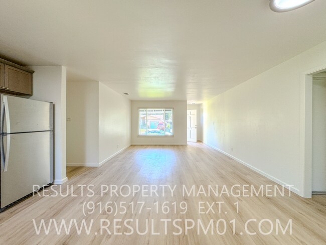 Building Photo - Completely remodeled 4 Bedroom home