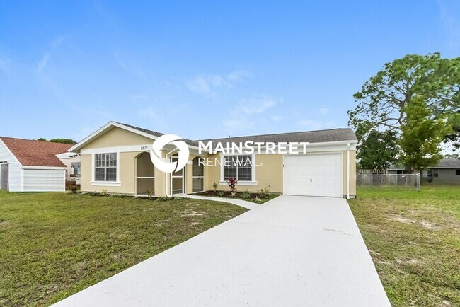 Building Photo - 3 Bedroom Pet-Friendly Home in North Port, FL with Main Street Renewal