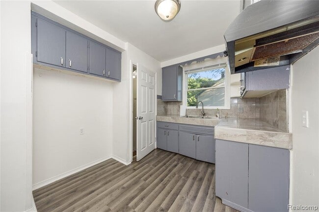 Building Photo - 20258 Caldwell St