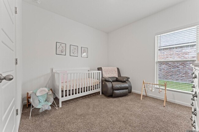 Building Photo - 12780 Sweetleaf Ave