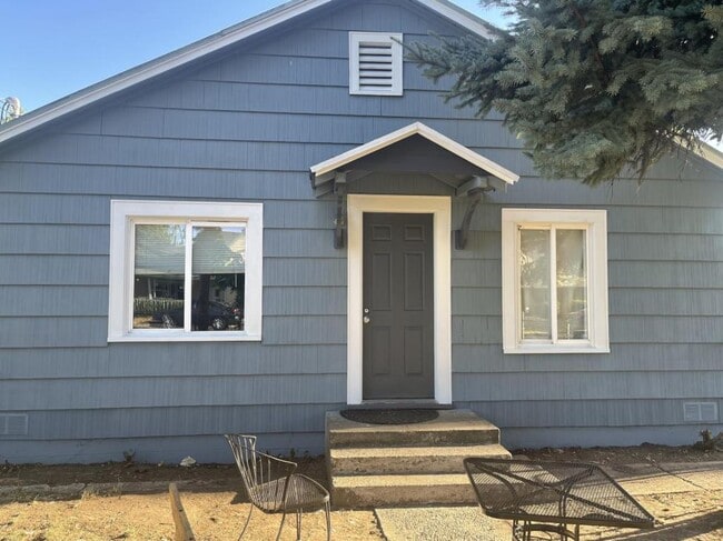 Primary Photo - 253 C St