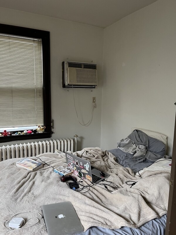 Building Photo - 612 Howard Pl