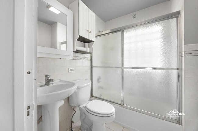 Building Photo - Single Family Home in Historic Oak Park Neighborhood