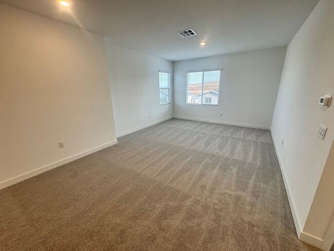 Building Photo - Brand New!!!  Beautiful 4 Bedroom Divario Home! VIEWS VIEWS VIEWS!!!