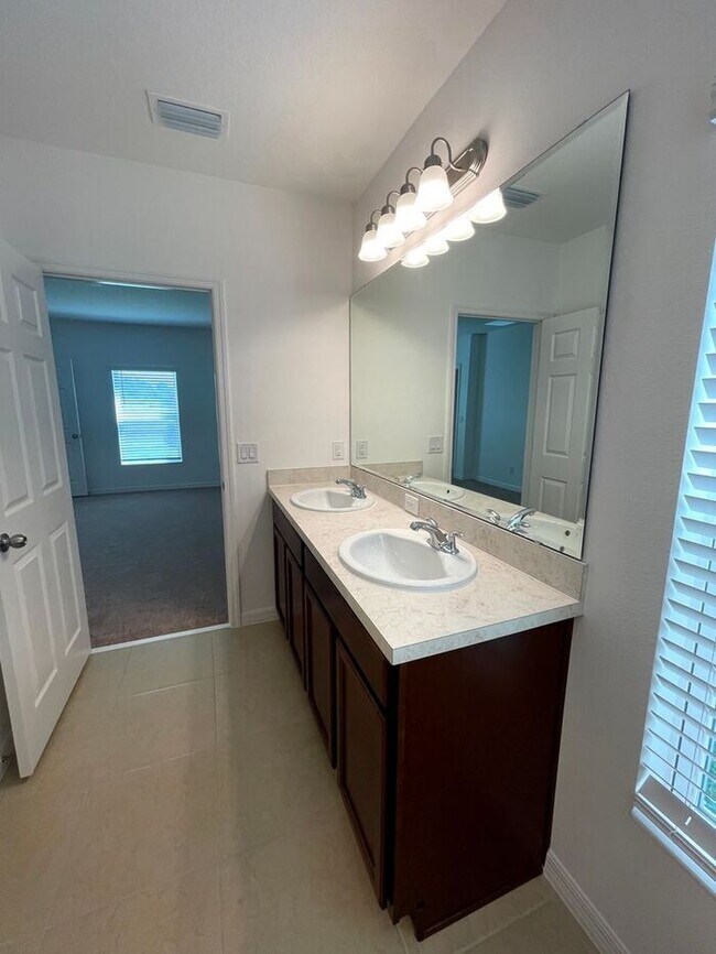 Building Photo - Williams Preserve-Brand New Home-846 Marcel Loop Davenport