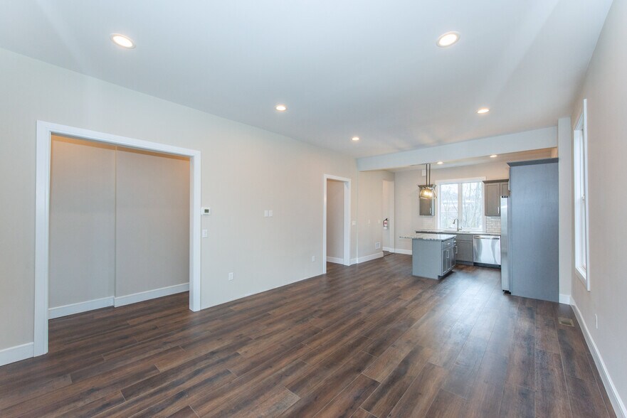 Living space - 14 Prospect St