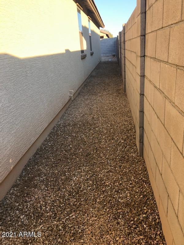 Building Photo - 8457 N 61st Ln