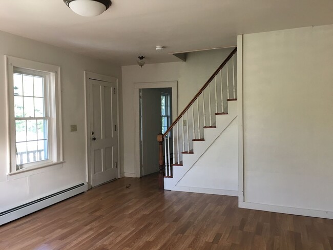 Building Photo - Single Family Home