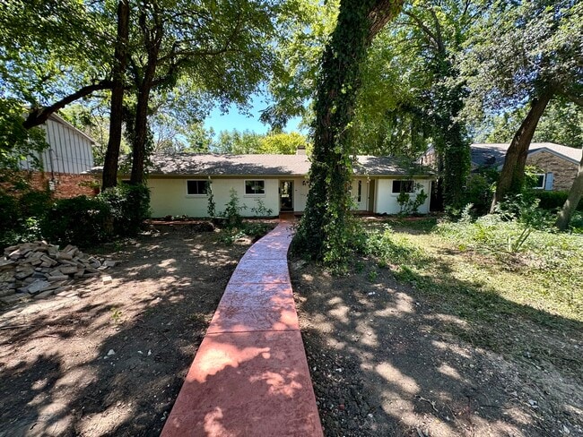 Primary Photo - 1616 Aldridge Dr