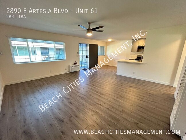 Building Photo - Remodeled 2 Bedroom, 1 Bath with 1 Parking...