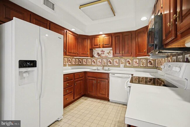 Building Photo - 100 Breyer Dr