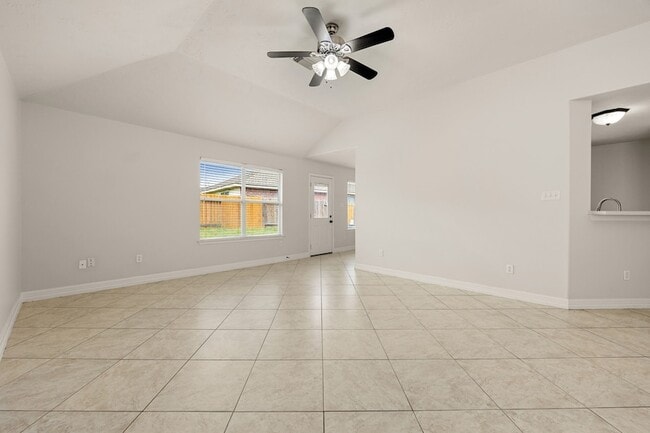 Building Photo - 29123 Foxingham Cir