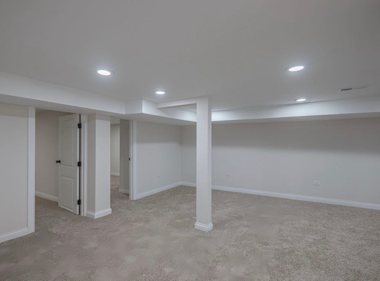 Building Photo - 7047 S Princeton Ave