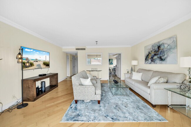 Building Photo - 250 Bradley Pl