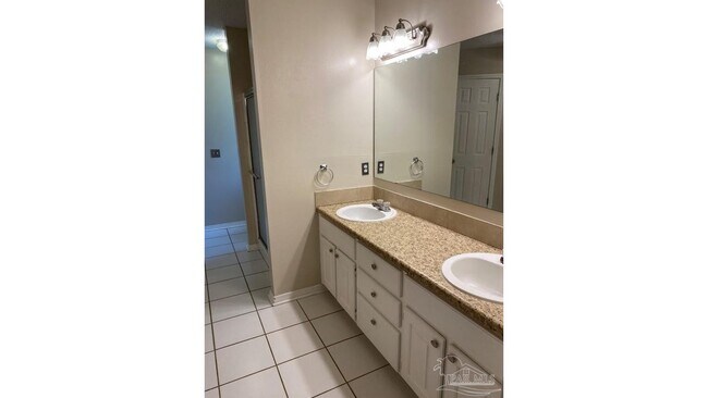 Building Photo - 3316 Joanna Dr