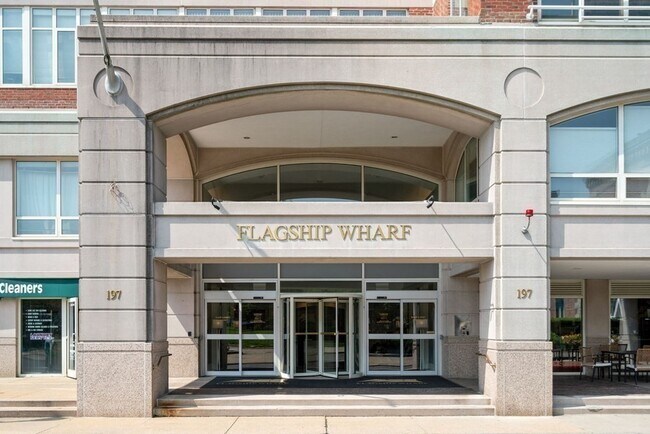 Building Photo - 197 8th St