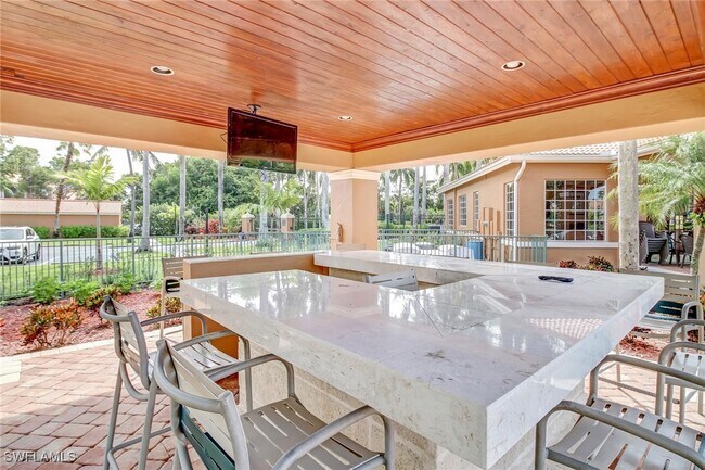 Building Photo - 1220 Wildwood Lakes Blvd