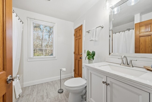 Building Photo - 578 Huckins Neck Rd