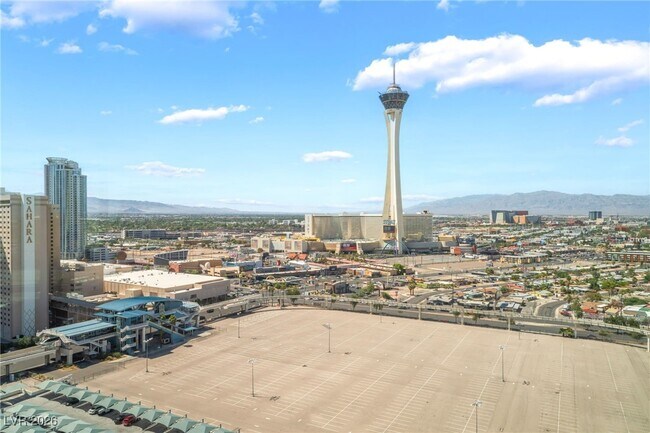 Building Photo - 322 Karen Ave