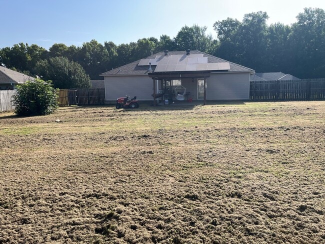 Building Photo - 98 Rosebud Cir