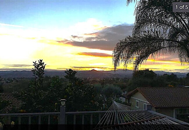 Primary Photo - 16755 Cerro Vista Dr