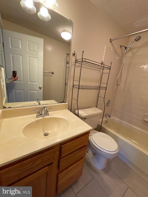 Building Photo - 6013 Same Song Square