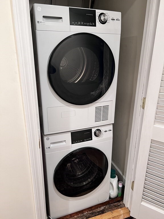 Building Photo - 425 Marlborough St