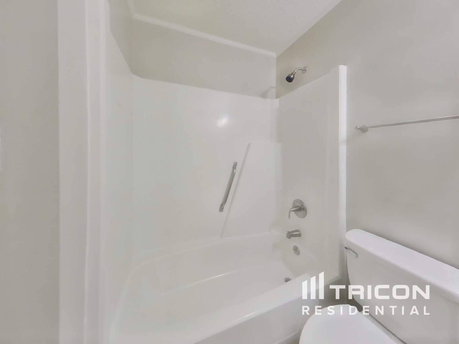 Building Photo - 6617 Flat Rock Dr