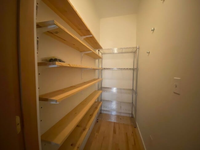 Building Photo - 3 Bedroom Home for Rent - HR Heights