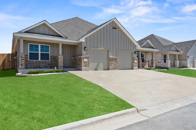 Building Photo - 3127 Wasilla Dr