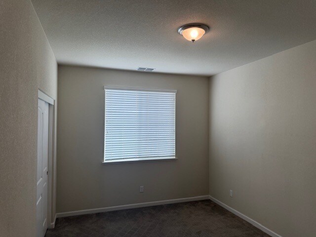 Building Photo - 3936 Purple Finch Ln