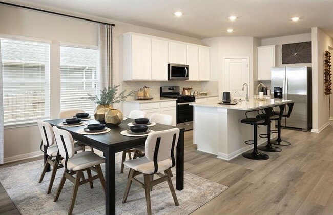 Building Photo - 126 Short Toed Swoop