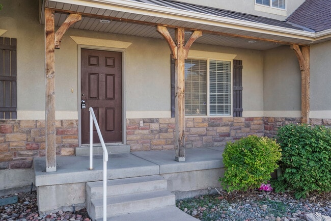 Building Photo - 958 N Buffalo Dr