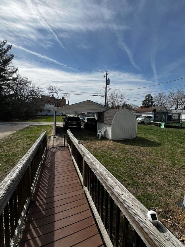 Building Photo - 3-Bedroom/2-Bathroom Single-Family Home – Available August 1st!