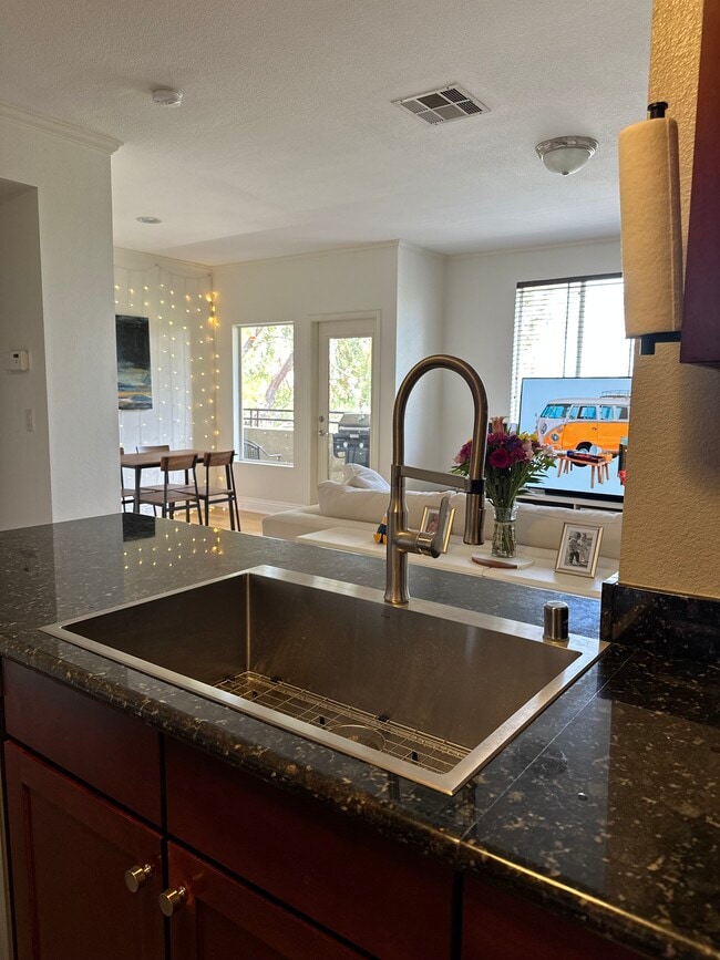 Building Photo - 22681 Oakgrove