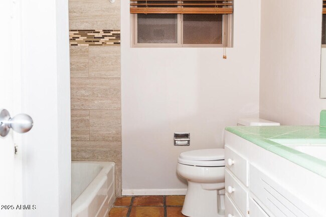 Building Photo - 2601 N 68th Pl