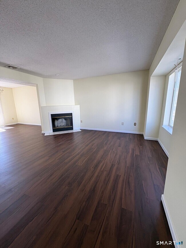 Building Photo - 10 South St