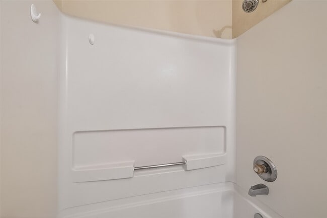 Building Photo - 6523 Mildenhall Ct