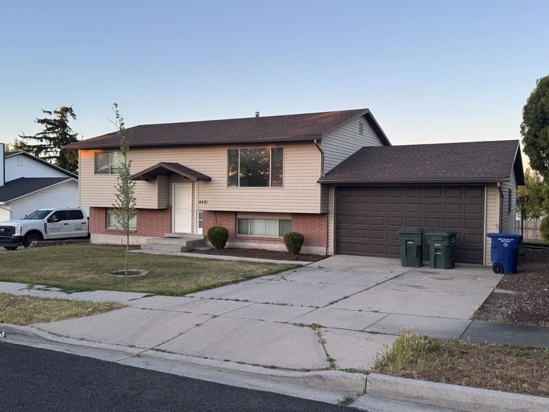 Building Photo - 4481 S Woodgrove Dr