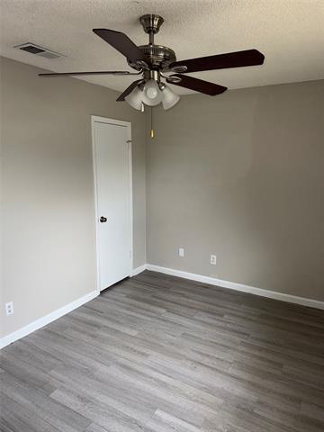 Building Photo - 6233 Sunnybrook Dr
