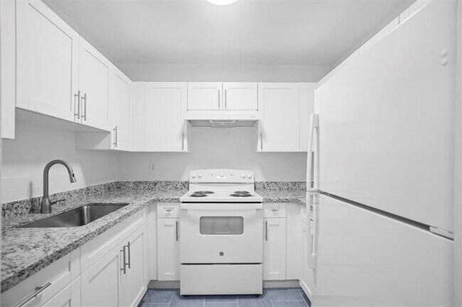 Building Photo - 493 NW 43rd St
