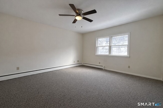 Building Photo - 230 N Main St