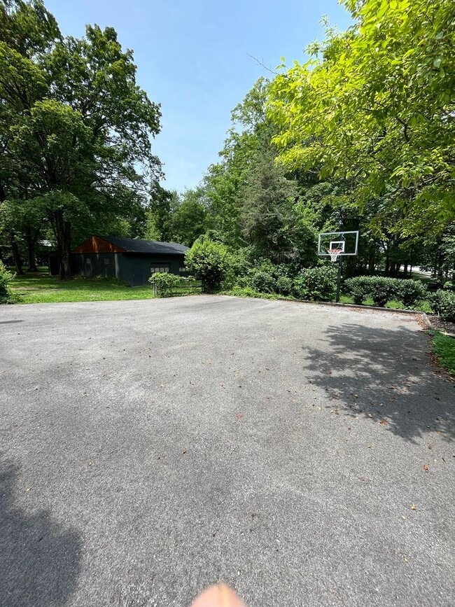 Building Photo - Charming 3-Bedroom Home in Reynoldsburg – ...